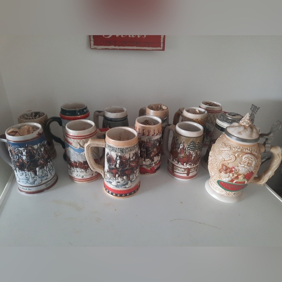 Other - Antique  Budweiser  series  mugs Sold